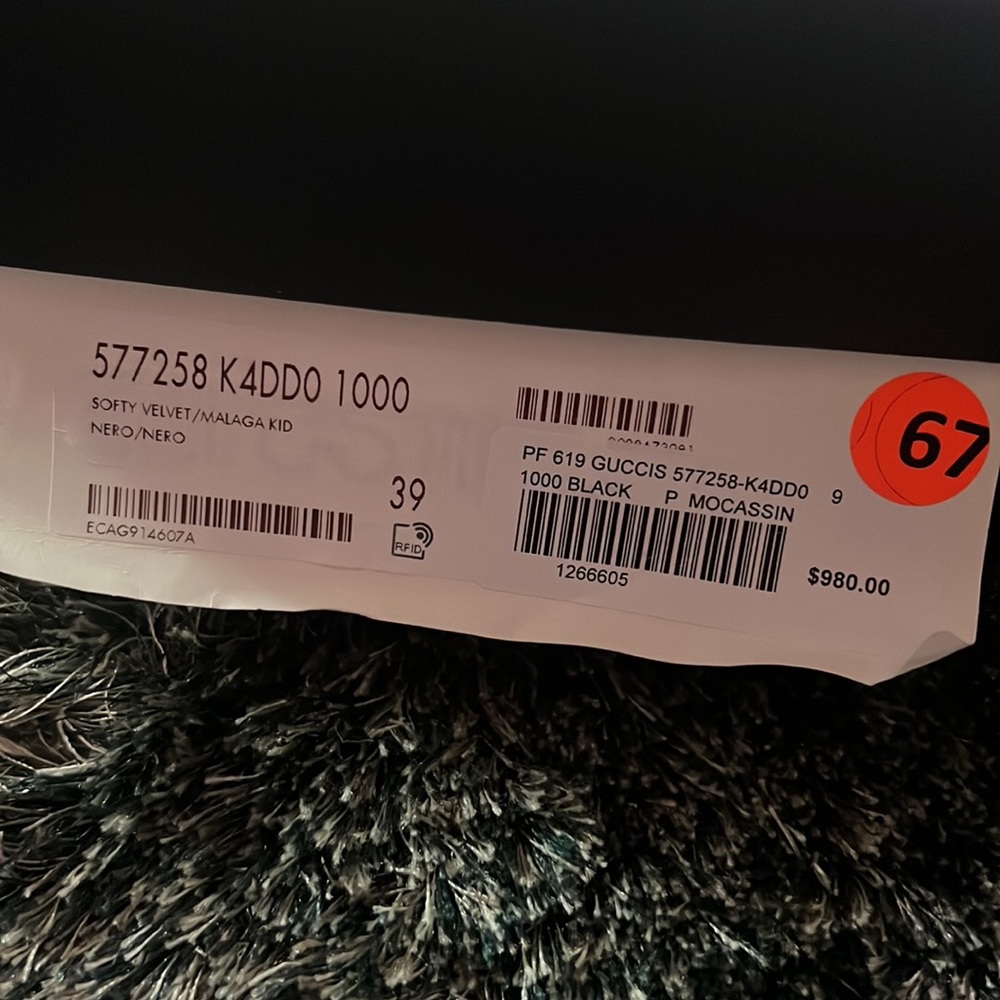 Gucci iridescent crystal black loafer, size 39 - Picture 4 of 9